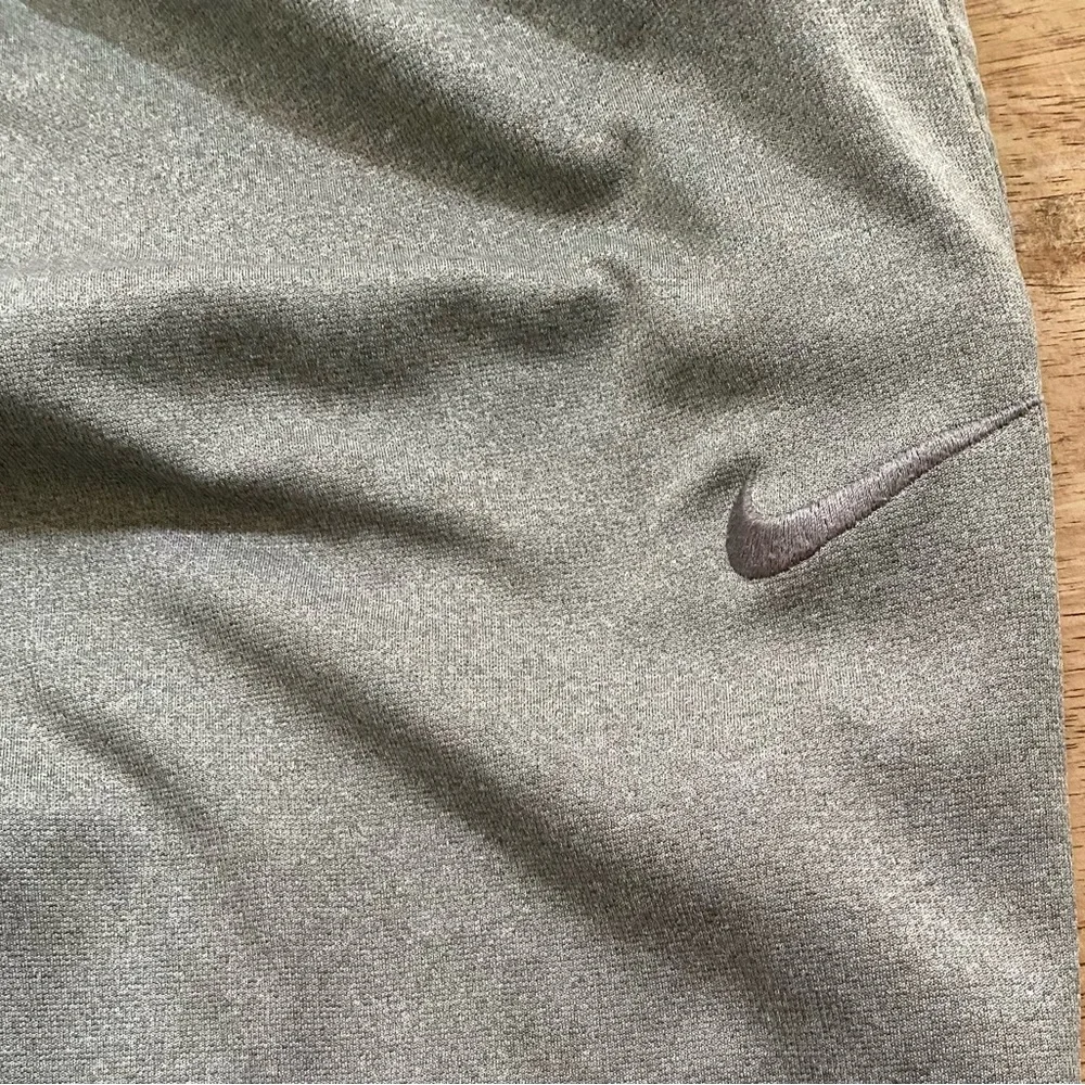 Nike Therma Fit‎ Men’s XL Gray KO 3.0 Poly Athletic Pants